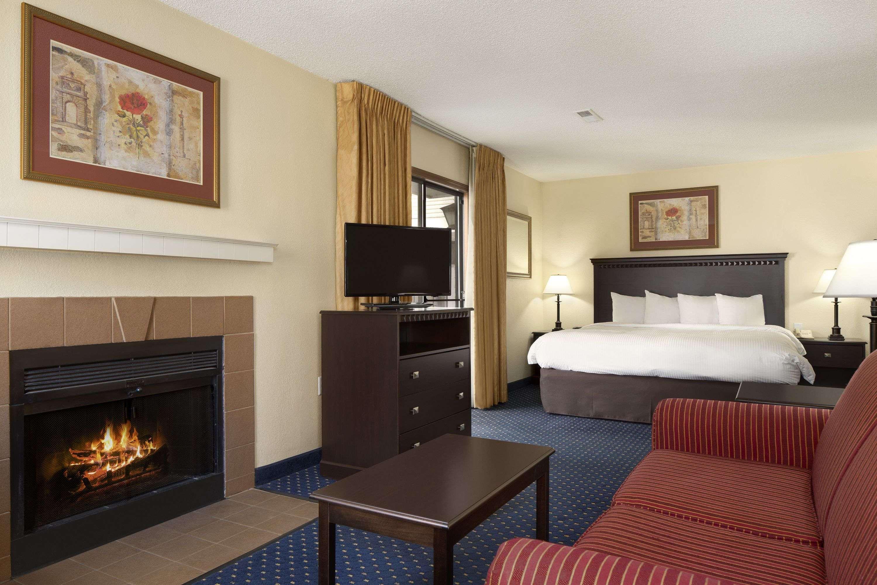 Hawthorn Extended Stay By Wyndham Форт Уэйн Экстерьер фото