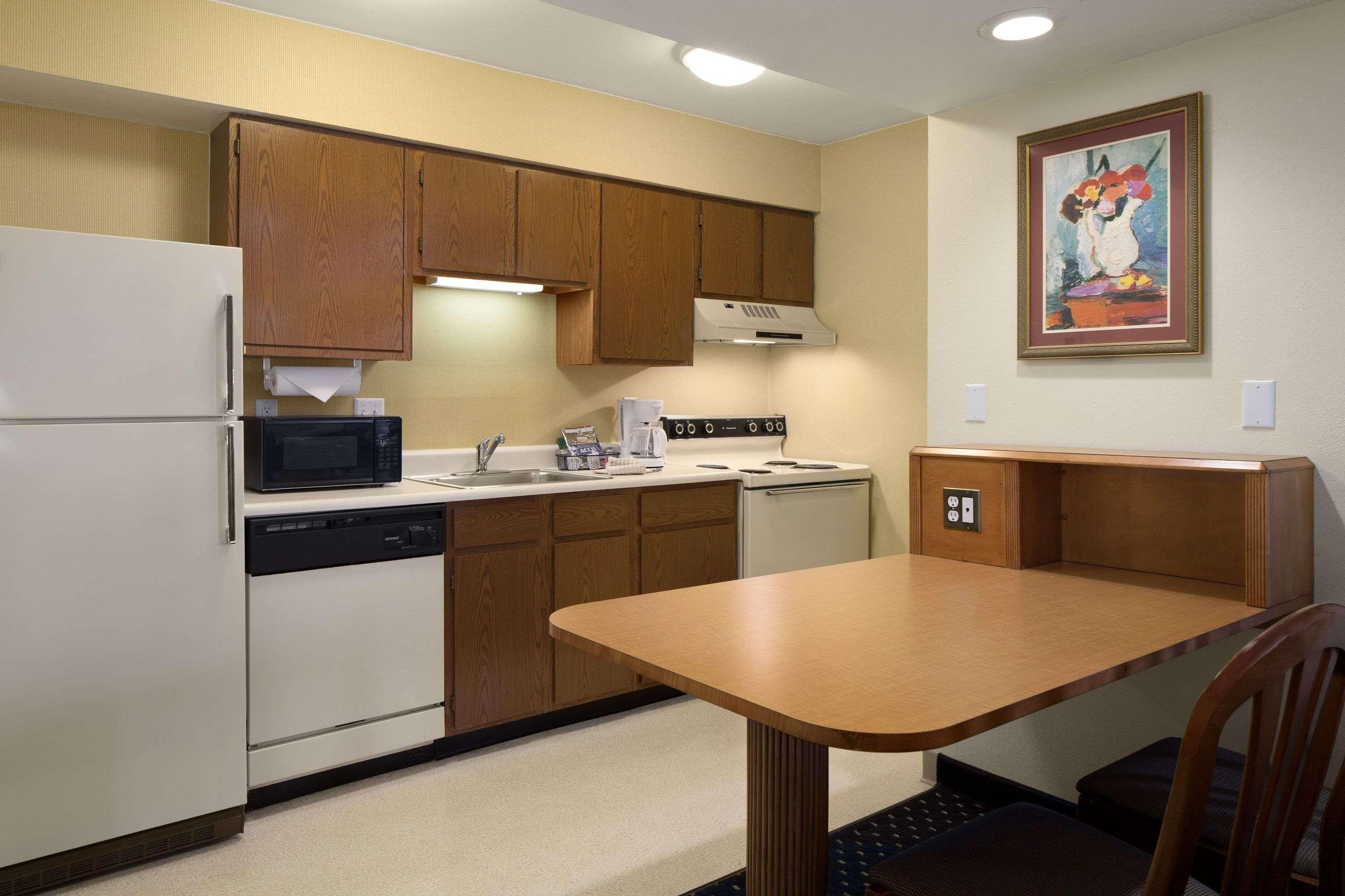 Hawthorn Extended Stay By Wyndham Форт Уэйн Экстерьер фото