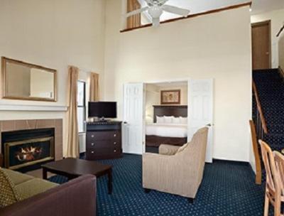 Hawthorn Extended Stay By Wyndham Форт Уэйн Номер фото